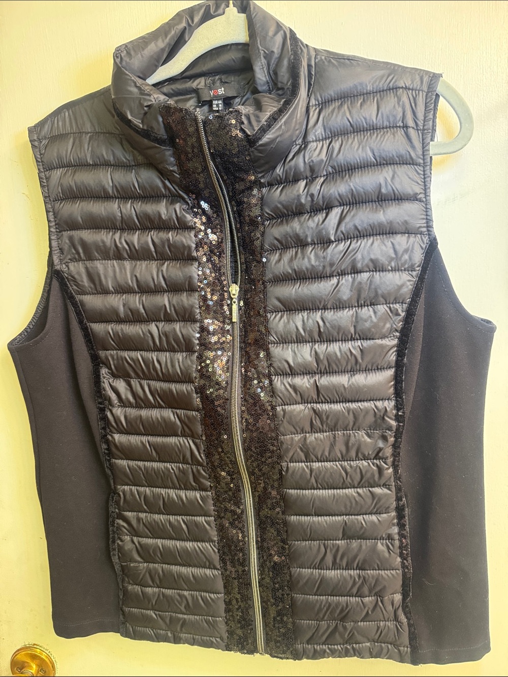 Yest Black Women's Quilted Zip-Front Jacket